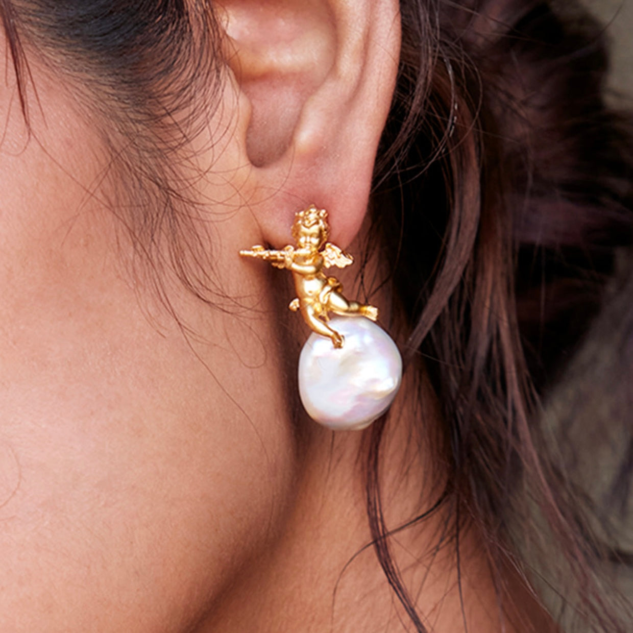 Angel baroque pearl earrings