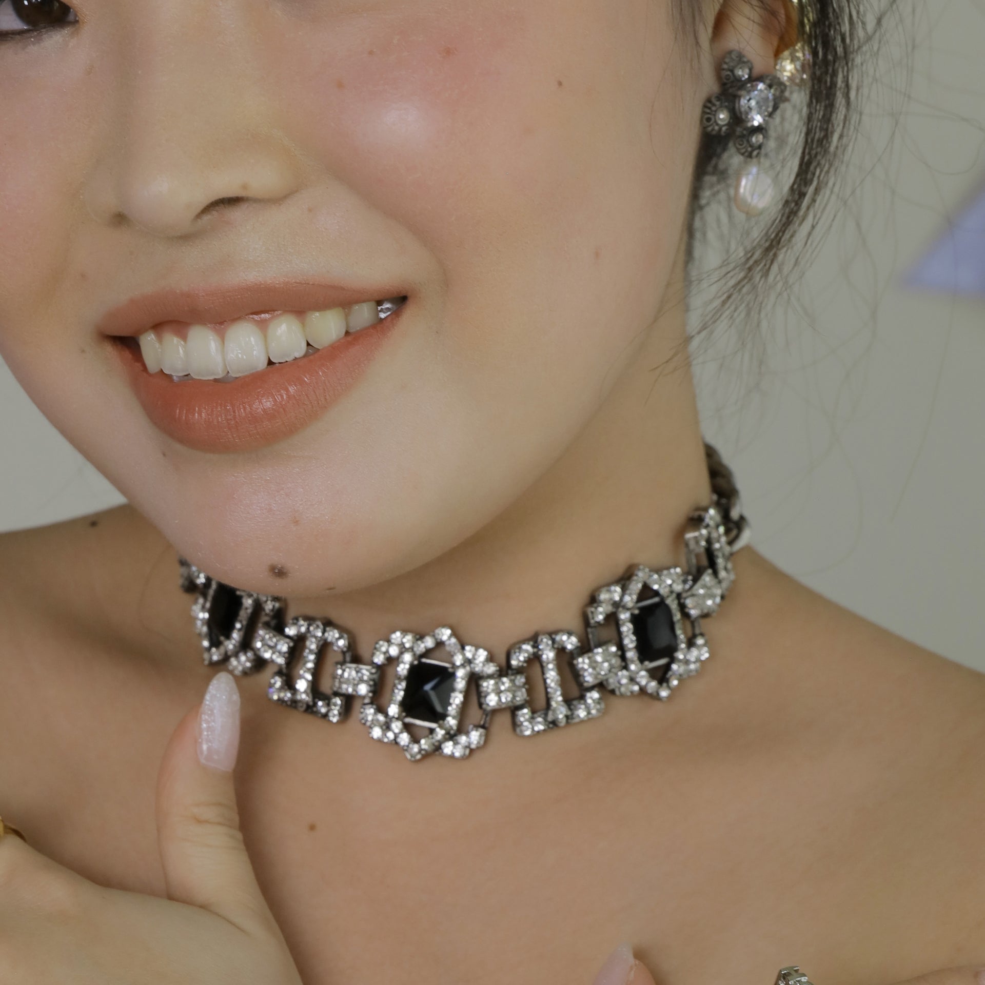 EDWADIAN CHOKER