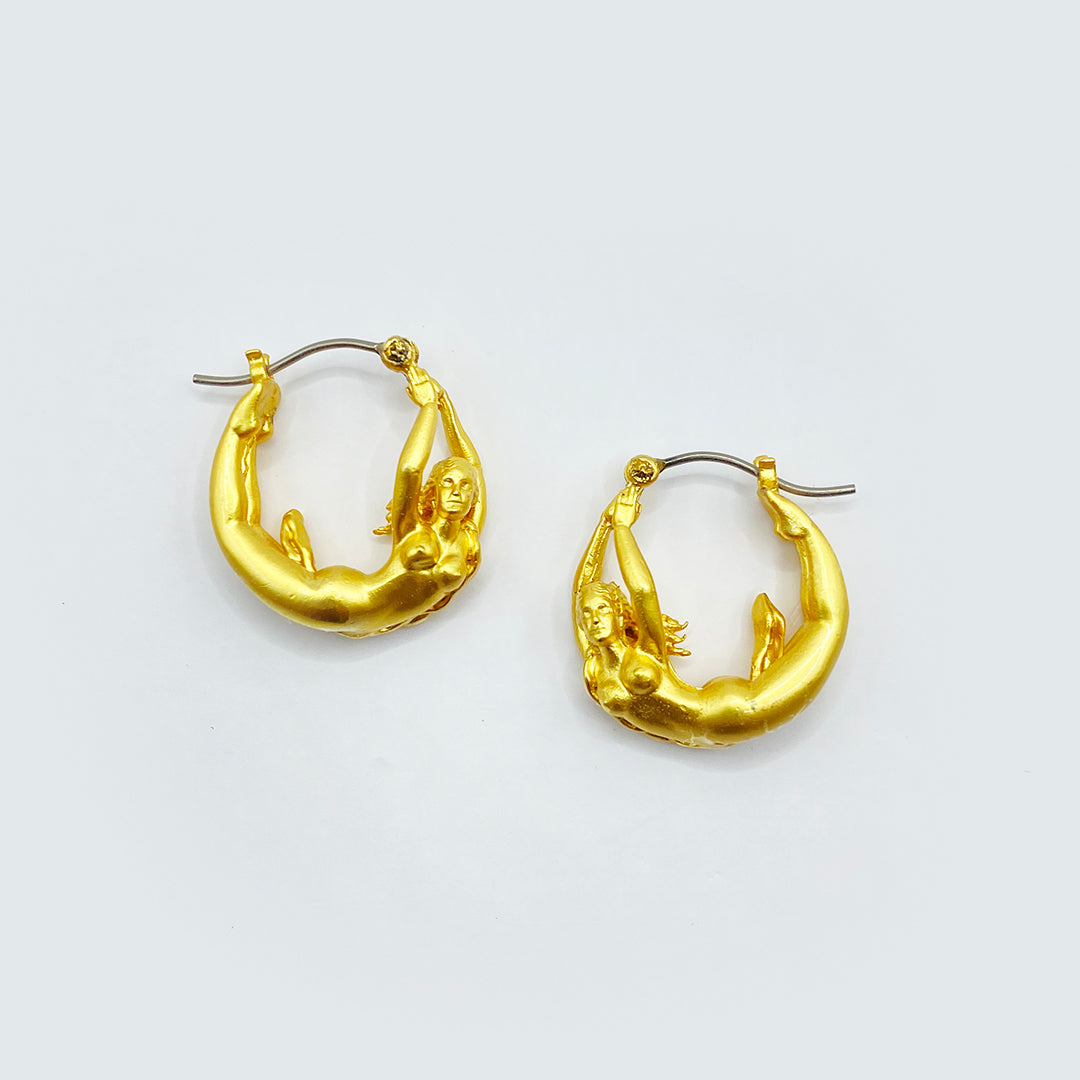 VENUS HOOP EARRINGS